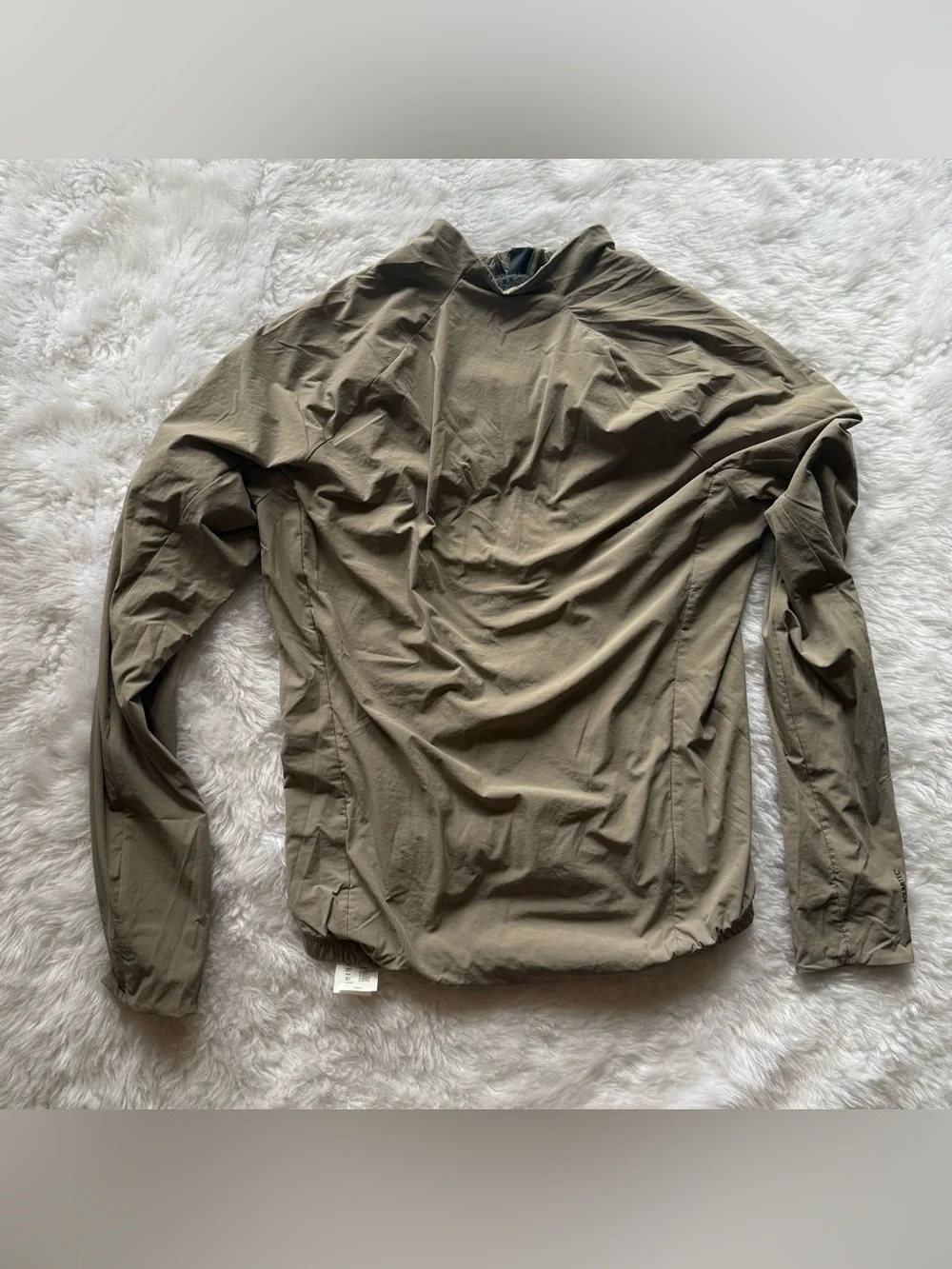 Men’s Specialized training series alpha jacket beige